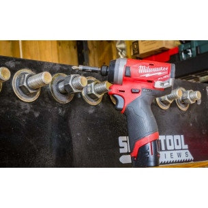 Импульсный шуруповерт MILWAUKEE М12 FID (2553-20)